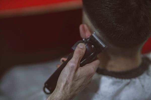 Saç Kesimi — ALSANCAK Salon Saç Makas Ferit Yeter